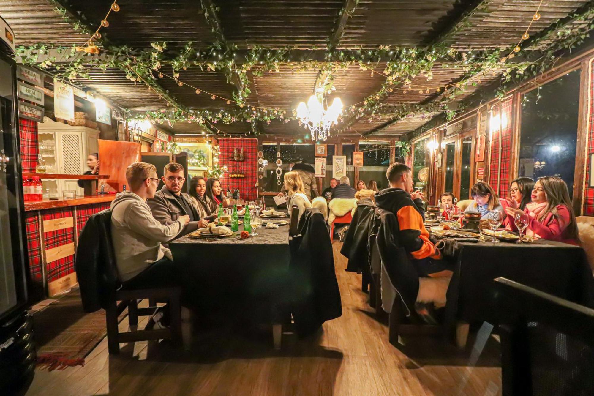 Pousada Campos Do Jordao Suites ภายนอก รูปภาพ