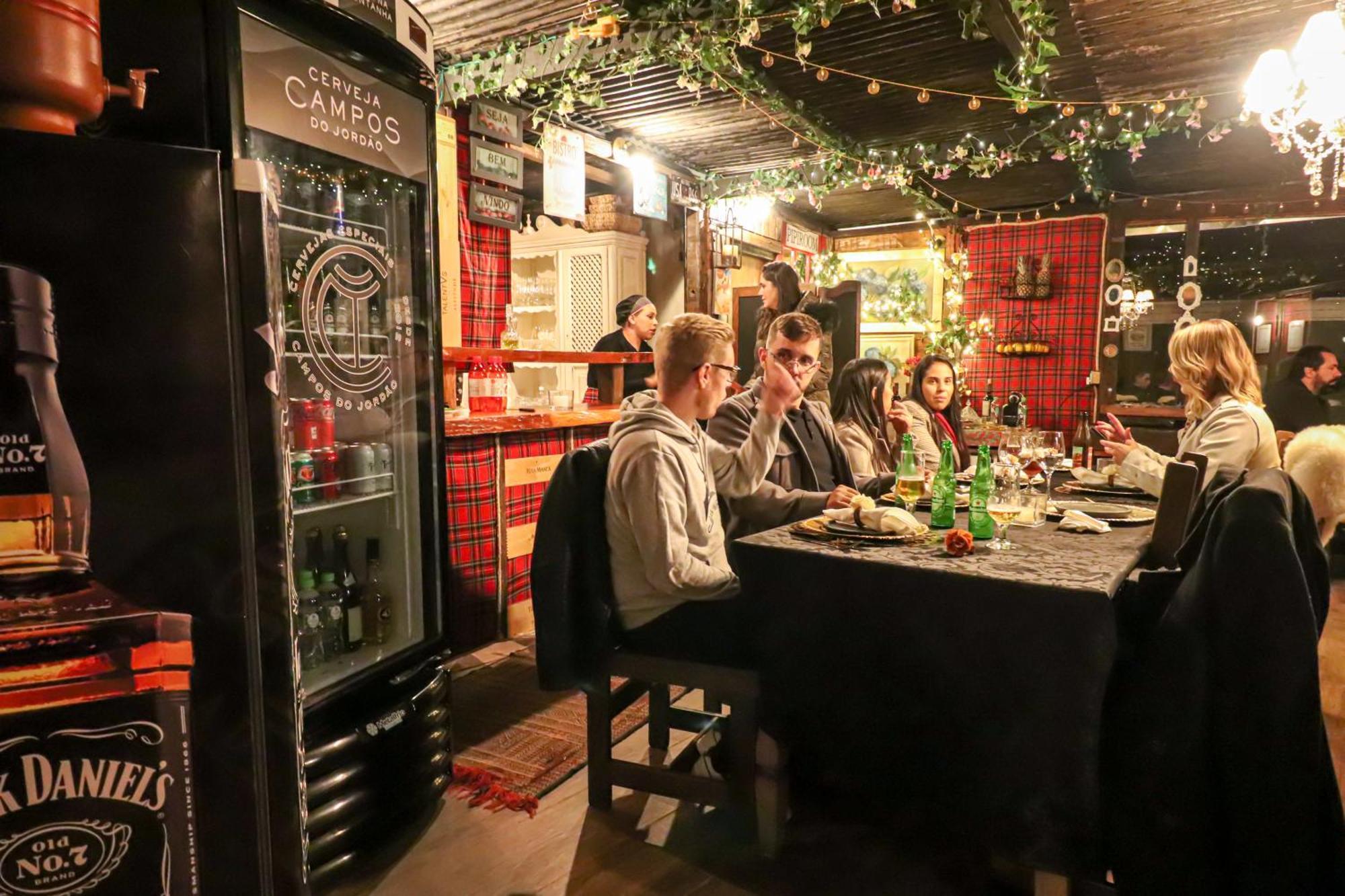 Pousada Campos Do Jordao Suites ภายนอก รูปภาพ